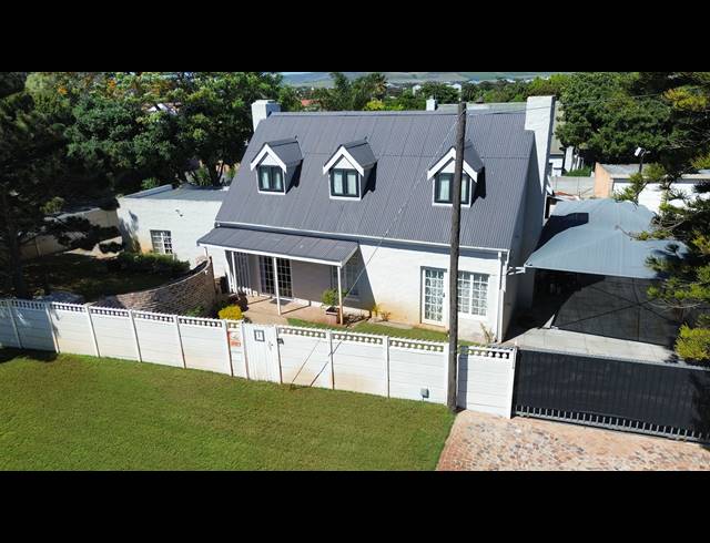 3 BEDROOM FREEHOLD FOR SALE IN TABLE VIEW
